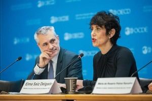 Elma Saiz destaca la conexión entre crecimiento económico y social en foro internacional