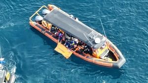 Detienen al capitán del barco que naufragó con una familia española en Indonesia