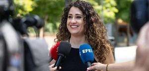 Enma López critica a Montoro por vender el BOE mientras imponía recortes