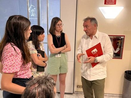 Enrique Santiago exige al Gobierno medidas contra la 'limpieza social' de Almeida