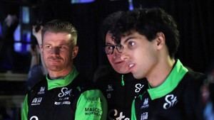 Hulkenberg elogia a su veloz compañero Bortoleto tras pruebas de pretemporada en Sauber