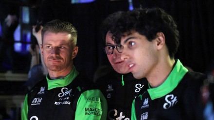 Hulkenberg elogia a su veloz compañero Bortoleto tras pruebas de pretemporada en Sauber