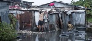 El huracán Melissa deja 24 muertos en Haití y complica la ayuda en Cuba por sanciones