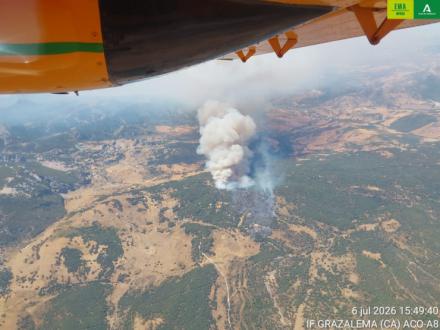 Incendios en España: Fuegos preocupantes en Grazalema y Sentmenat