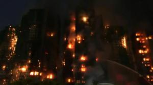 Incendio en Hong Kong deja al menos 36 muertos y tres detenidos por homicidio involuntario