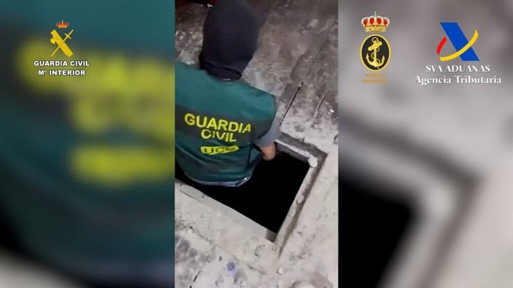 Detenidos cinco tripulantes de un remolcador con tres toneladas de cocaína en Canarias