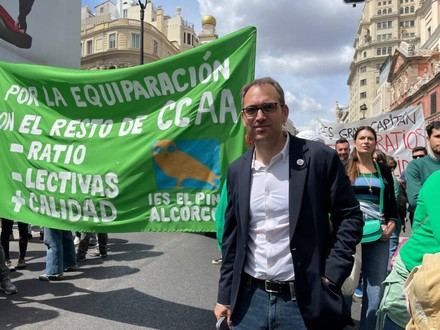 Izquierda Unida propone un sistema de bajas estudiantiles para abordar la salud mental en jóvenes