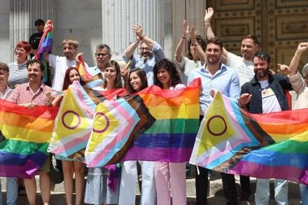 El Congreso aprueba la ley que penaliza las prácticas de conversión LGTBIQ+ en España