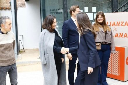 Adolfo Domínguez respalda la iniciativa para recuperar la lana española