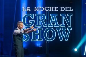 Telecinco estrena 'La noche del gran show' con Dani Martínez y Lola Lolita como invitada principal