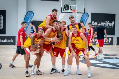 España B y La Familia inician el Torneo de Málaga con dos partidos clave