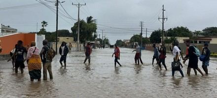 Inundaciones en Mozambique afectan a más de 500,000 personas, la mayoría niños