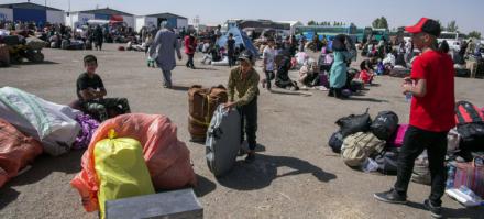 Líbano sufre intensos bombardeos israelíes: más de 630 muertos y cientos de miles desplazados