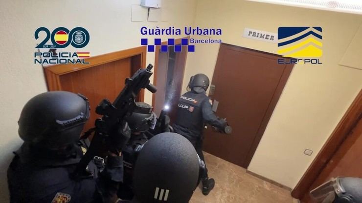 Cae una red criminal dedicada a la explotación sexual de mujeres en prostíbulos de Barcelona y Valencia