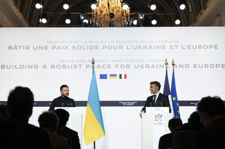 Macron refuerza el respaldo a Ucrania y solicita un alto el fuego a Rusia