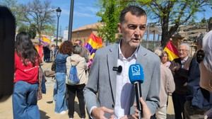 Maíllo: "IU celebra el 14A con esperanza y aboga por la República como solución"