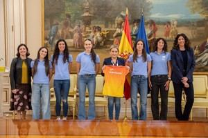 Milagros Tolón celebra los logros del atletismo español en el Mundial de pista cubierta
