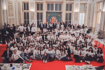 Tolón destaca la importancia del talento femenino en la ciencia durante la III Feria de la Mujer y la Niña en la Ciencia