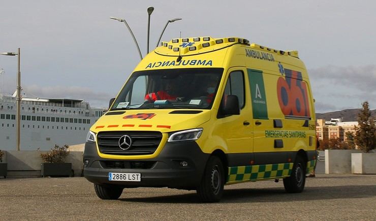 Fallece un motorista en accidente con una farola en Los Barrios