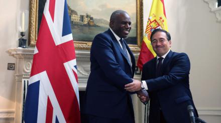Conservadores británicos no ocultan su enfado ante el acuerdo sobre Gibraltar y temen por las Malvinas