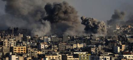 Netanyahu acepta ayuda limitada a Gaza para mantener el apoyo internacional