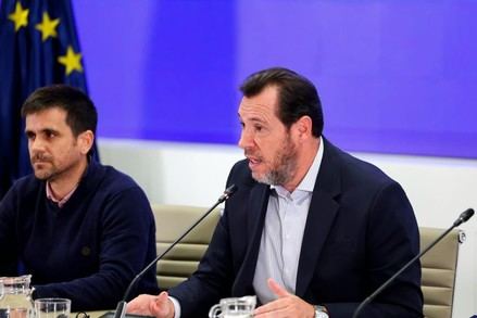 Óscar Puente y líderes de Adif y Renfe solicitarán comparecer en el Congreso tras el accidente de Adamuz