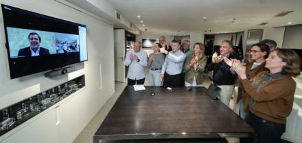 El PP gana en Castilla y León pero depende de Vox mientras el PSOE resiste y sube ante el descalabro de Podemos y Sumar-IU