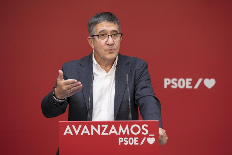 Patxi López lanza un contundente ataque: El PP no tiene humanidad y alimenta el odio en las calles