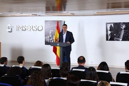 Sánchez presenta una histórica inversión en dependencia de más de 2.200 millones de euros