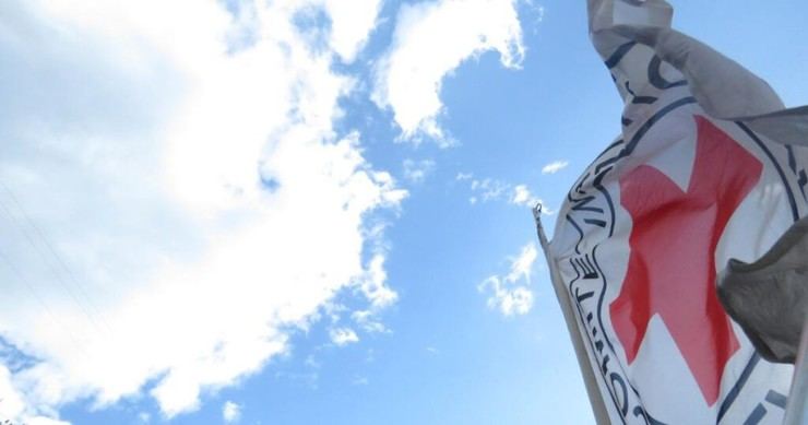 CICR advierte que la inacción de líderes mundiales normaliza la brutalidad en guerras actuales
