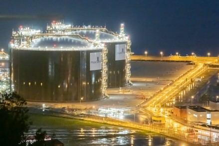 Bruselas da luz verde al mercado de capacidad eléctrico español... pero no frena los subsidios al gas fósil
