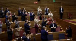 Mazón asume una portavocía en Les Corts sin registro de actividad en años por casi 9.000 euros extra anuales