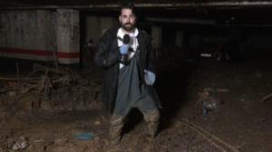 Las víctimas de la DANA reciben al agitador Rubén Gisbert en Les Corts al grito de 