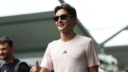 Russell señala a McLaren como el equipo más fuerte para la temporada 2025