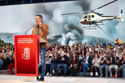 Sánchez critica a Feijóo y Abascal por la continuidad de Mazón: 'Su apoyo es indecente'