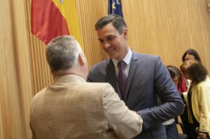 Revolución en Ferraz: Sánchez sacude el PSOE con la salida de Serrano y Cendón