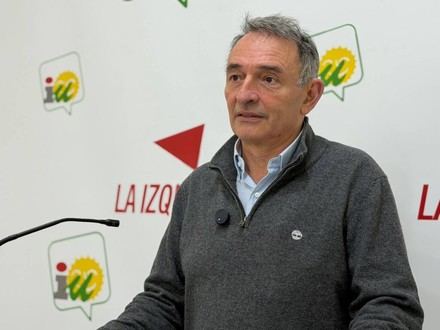 Santiago urge al PSOE a tomar medidas decisivas sobre la vivienda y el campo