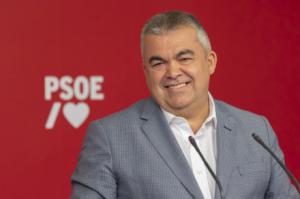 Santos Cerdán se muestra 