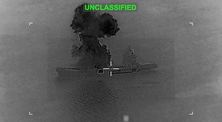 Un posible crimen de guerra: Trump justifica el hundimiento de un barco iraní por diversión