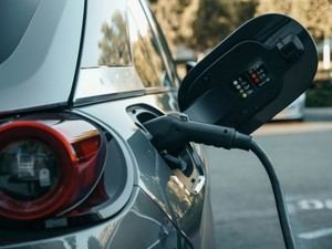 Tesla lidera el mercado de coches eléctricos en España con un 18% de cuota