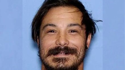 Padre sospechoso de asesinato tras hallazgo de tres niñas muertas en Washington