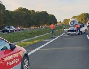 Accidente en Peralta deja tres heridos, uno grave