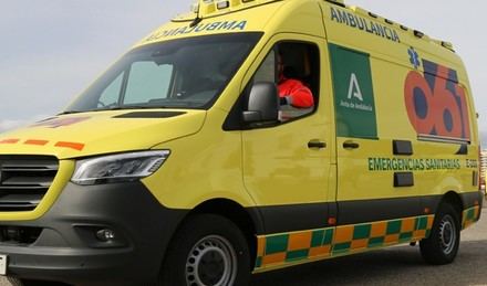 Accidente en Vélez-Málaga: un muerto y un herido tras choque entre moto y coche