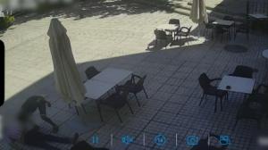 Un hombre de 30 años detenido por agredir gravemente a su padre en un bar de Mora