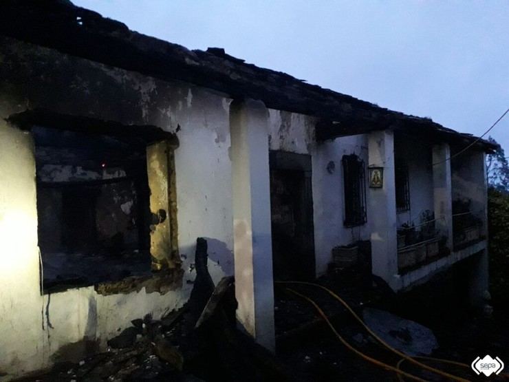Fallece un hombre en incendio de vivienda en Boal