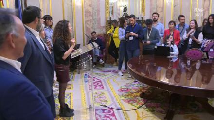 Vito Quiles intenta interrumpir rueda de prensa de Aina Vidal tras su denuncia a Ndongo