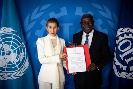 Yolanda Díaz destaca a España como líder en derechos laborales globales