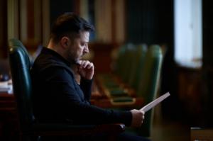 Zelenski exige una fecha concreta para el ingreso de Ucrania a la UE poniendo 2027 como límite