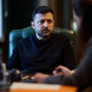 Zelenski busca organizar elecciones y un referéndum sobre la paz antes del verano