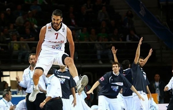 Navarro ''se come'' a una combativa Macedonia (92-80)